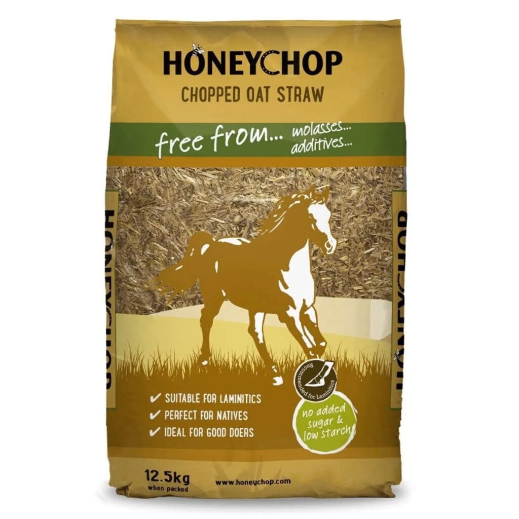 Honeychop Chopped Oat Straw  horse feed.