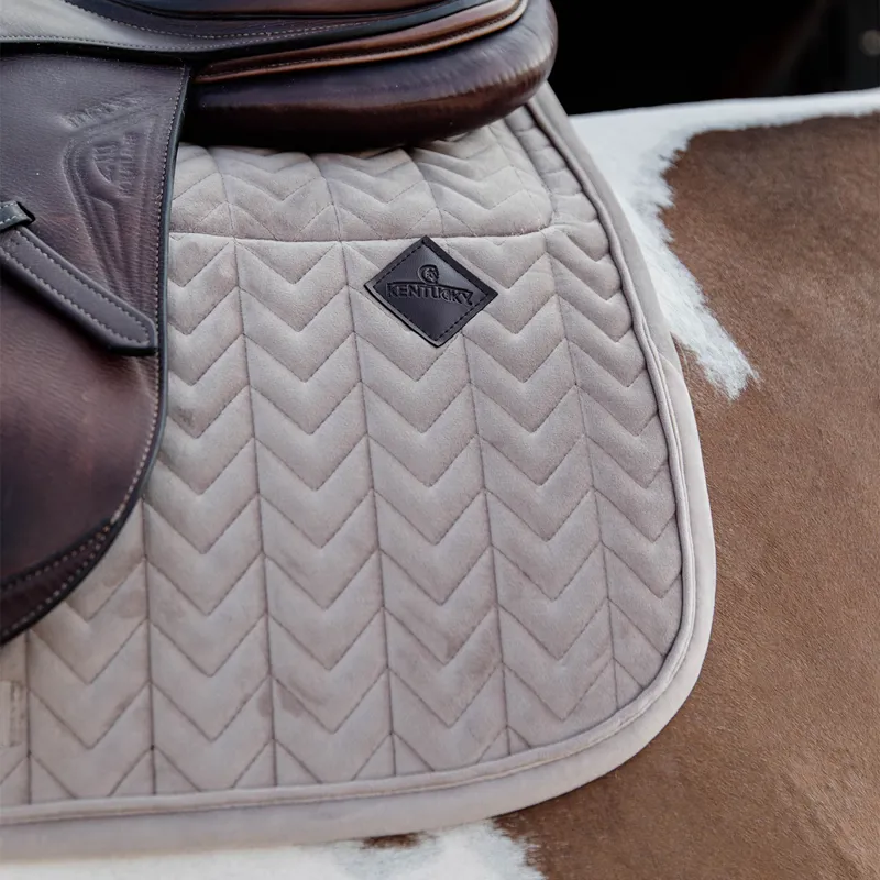 Kentucky Skin Friendly Velvet Jumping Saddlecloth - Beige-5