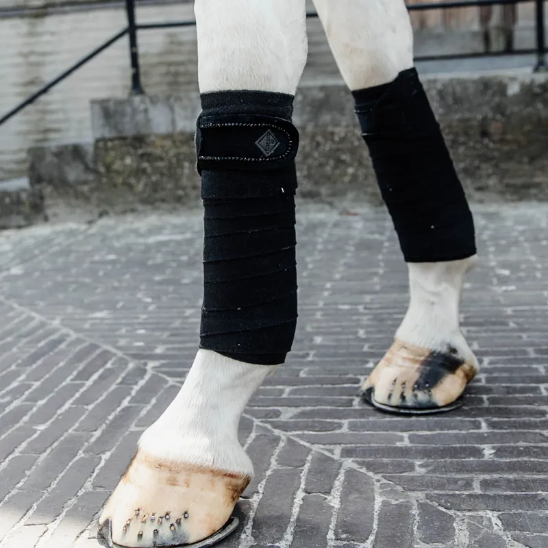 Kentucky Velvet Pearls Polar Fleece Bandages - Black