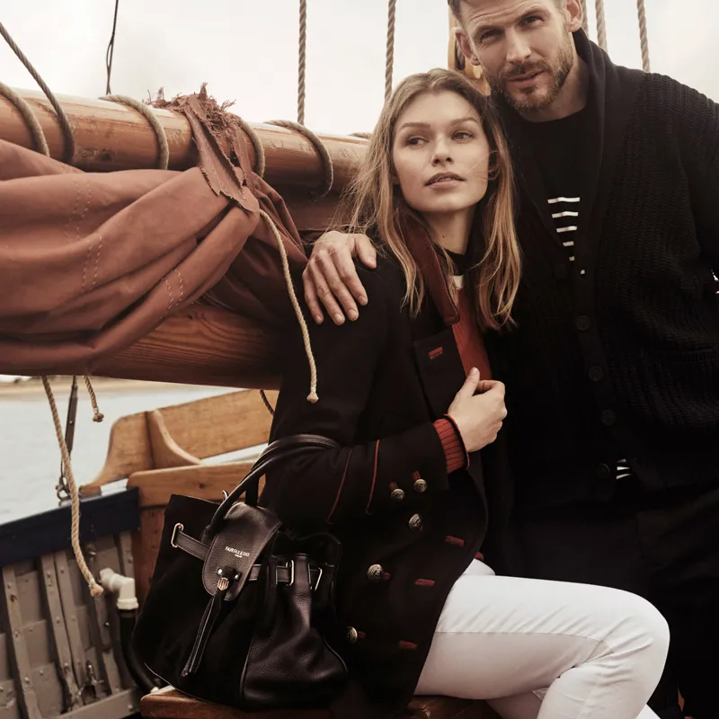 Fairfax and Favor Windsor Handbag - Black-8