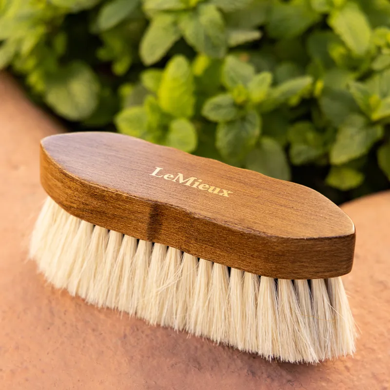 LeMieux Artisan Soft Finishing Brush - Brown-3