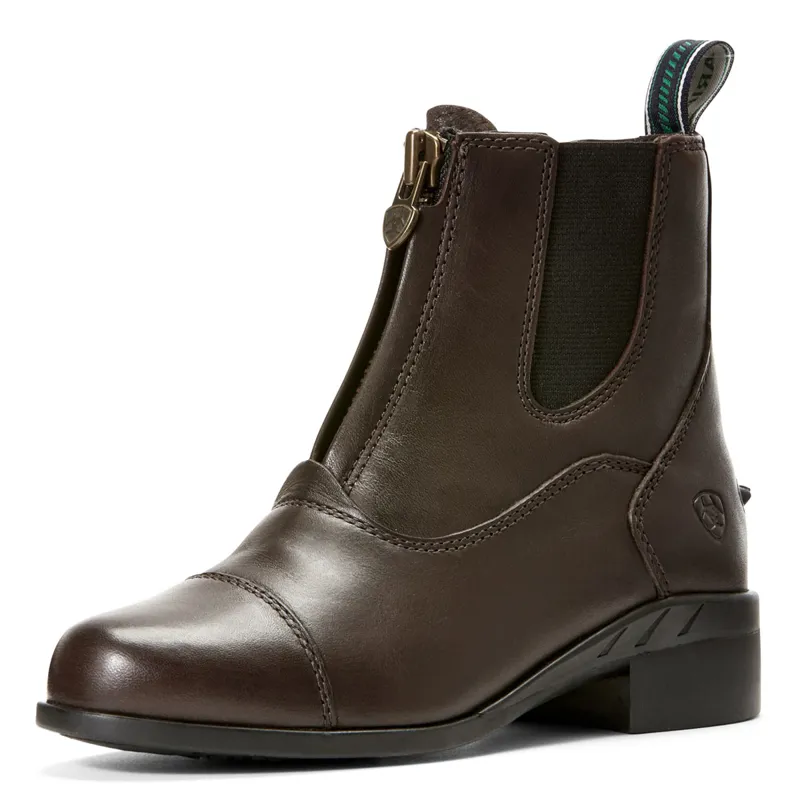 Youth paddock deals boots