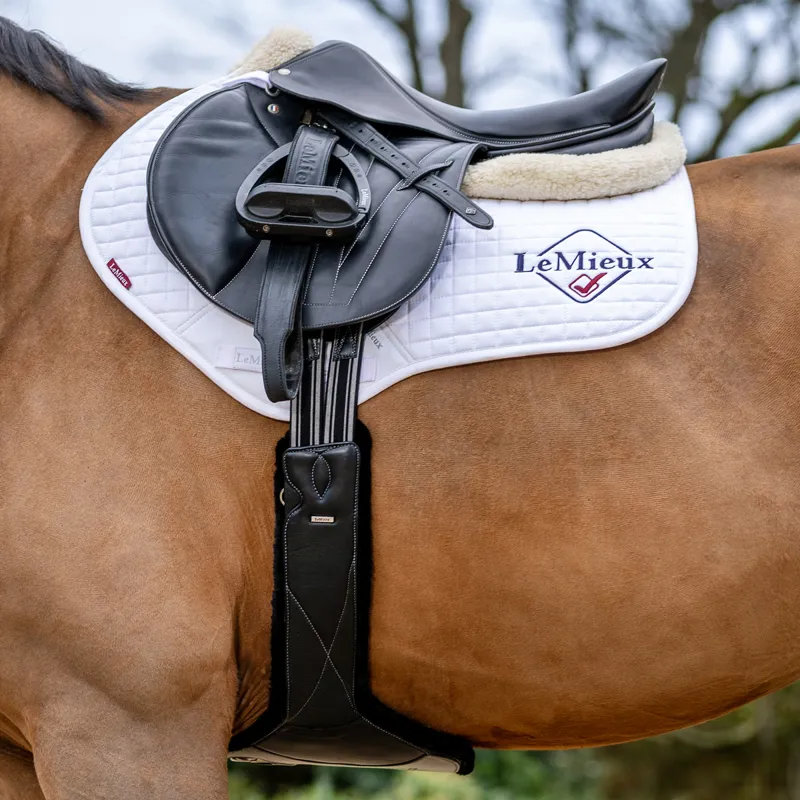 LeMieux Arika Simuwool Contoured Long Stud Girth - Black-3
