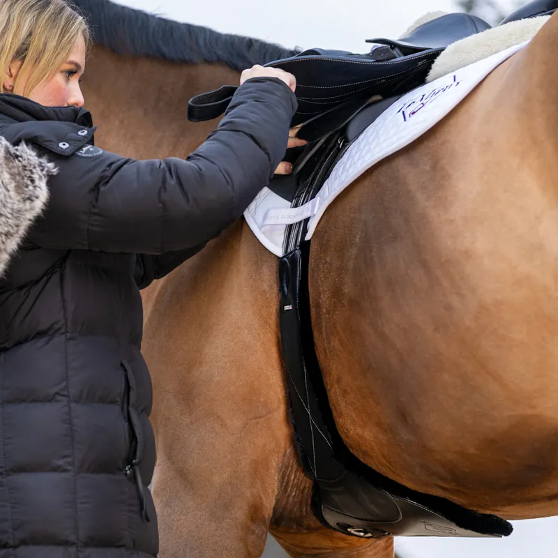 LeMieux Arika Simuwool Contoured Long Stud Girth - Black-1