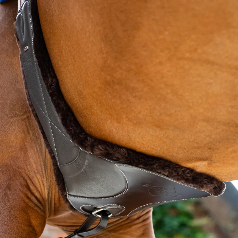 LeMieux Arika Simuwool Contoured Long Stud Girth - Brown-1