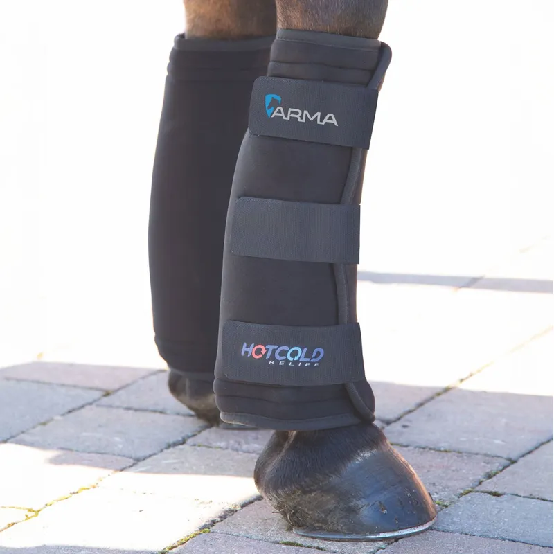 ARMA Hot Cold Relief Boots Black