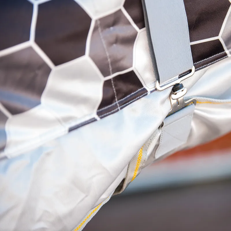 Equilibrium Field Relief Fly Rug - Hexagon Grey-6