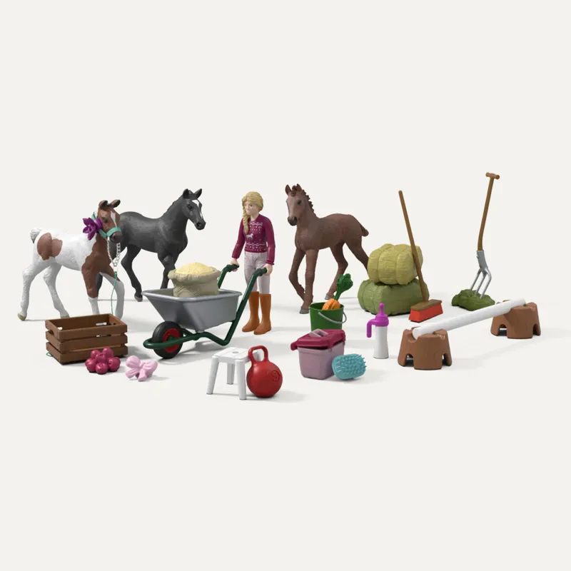 Schleich 2025 Horse Club Advent Calendar - Christmas Foal Raising-4