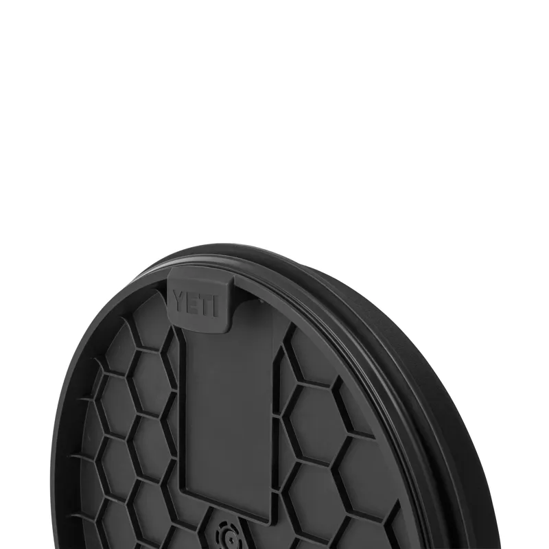YETI LoadOut Bucket Swivel Seat - Black-6
