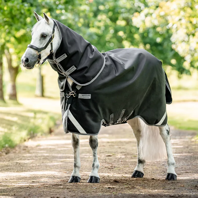 Rambo 1680D Plus 50g Detatchable Neck Turnout Rug - Black/Thunderstorm-3