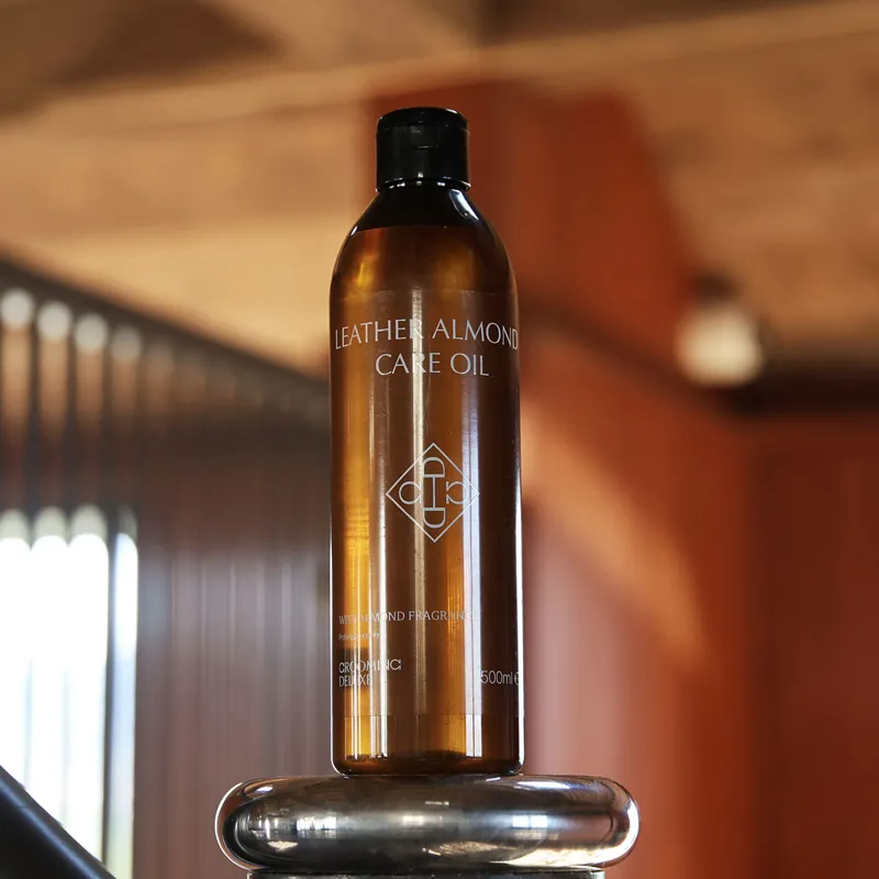 Grooming Deluxe Almond Leather Care Oil-3