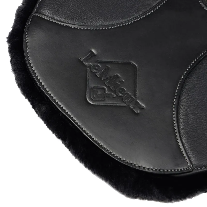 LeMieux Arika Simuwool Contoured Long Stud Girth - Black-4