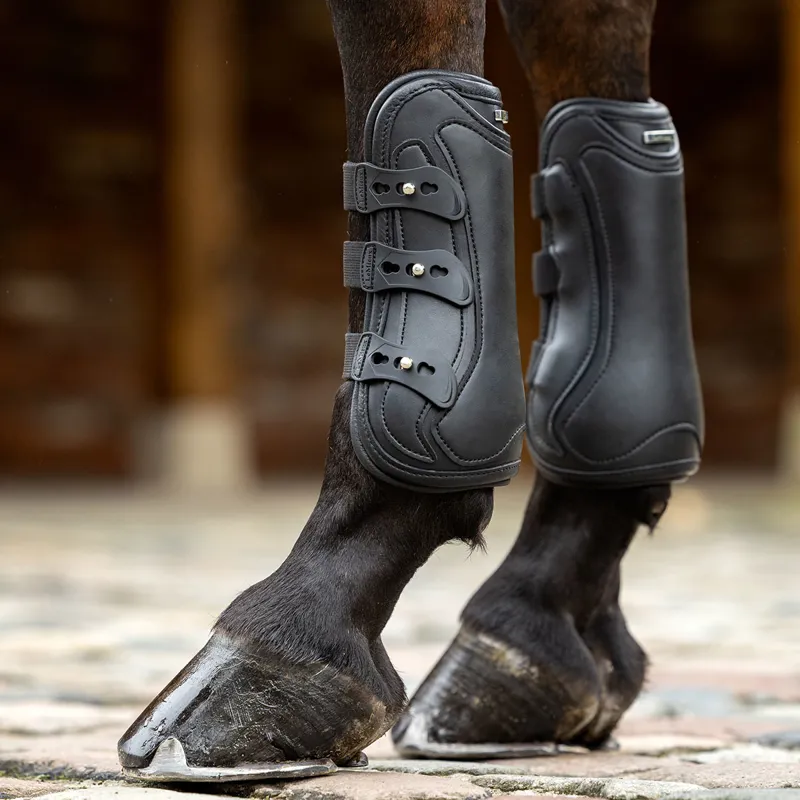 LeMieux Capella 3 Strap Tendon Boots - Black-1