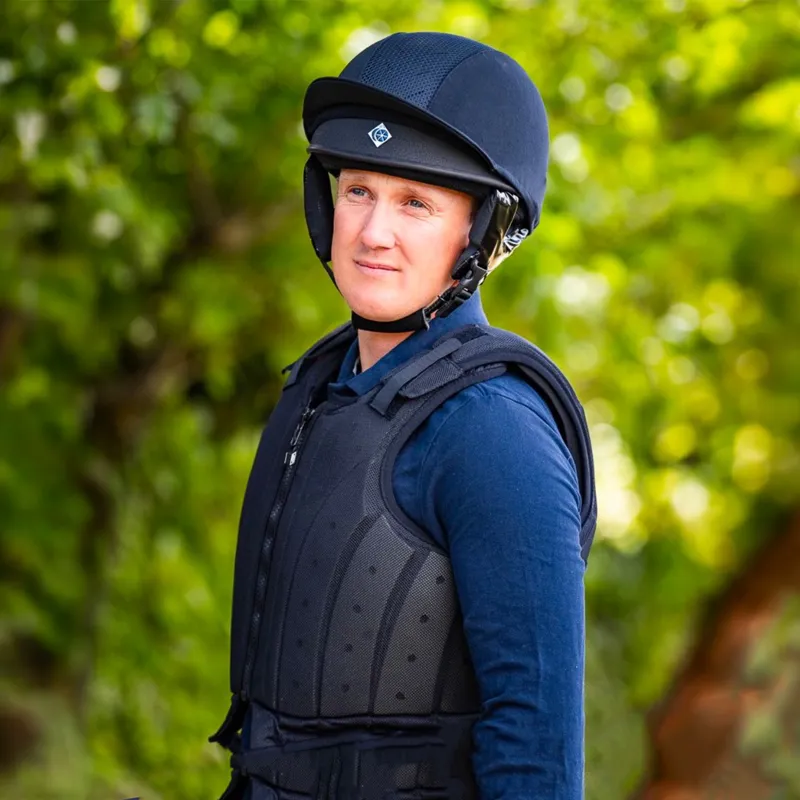 Charles Owen Kontor Adults Body Protector - Black-8