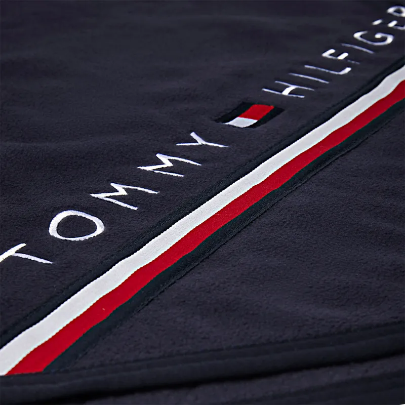 Tommy Hilfiger Cornell Waffle Cooler Rug - Desert Sky-3