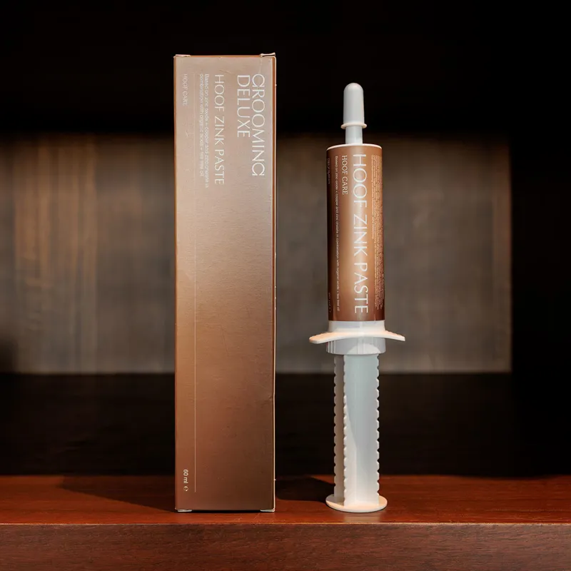 Grooming Deluxe Zinc Hoof Paste-9