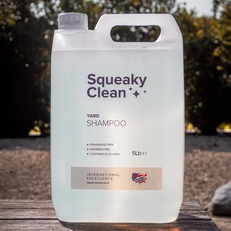Equine America Squeaky Clean Yard Shampoo-1