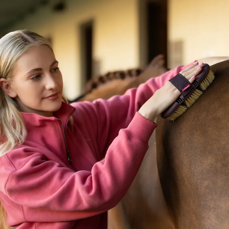 LeMieux Flexi Scrubbing Brush - Cranberry-1