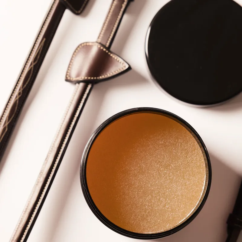 Grooming Deluxe Glycerine Almond Soap-3