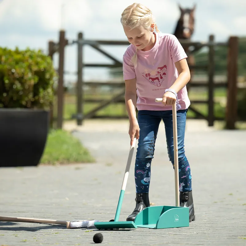 HKM Hobby Horsing Stable Mate Poop Scoop-1
