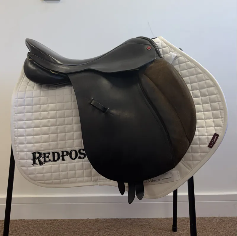 Albion 5000 Classic General Purpose Saddle - Brown 17.5in-1