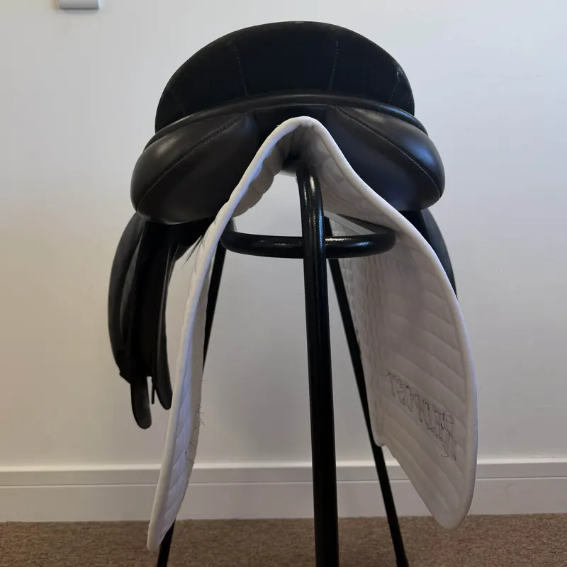 Symonds General Purpose  Saddle - Brown 17in XW-2