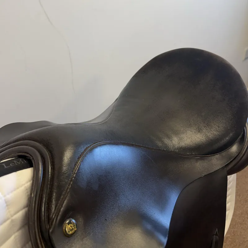 Symonds General Purpose  Saddle - Brown 17in XW-6