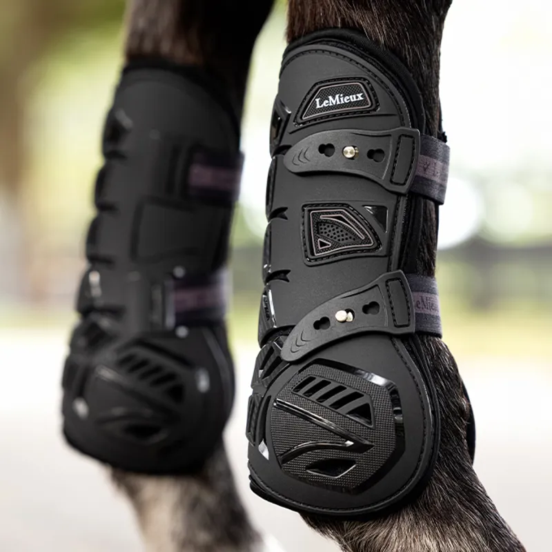 LeMieux Motion Cool Tendon Boots - Black-5