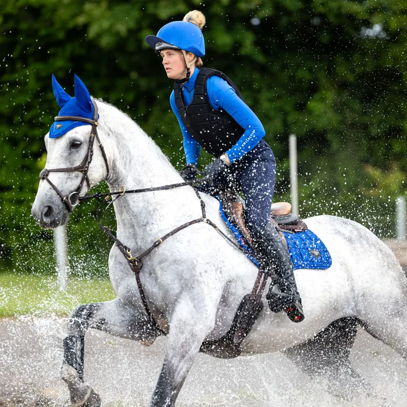 LeMieux Loire Classic Satin Close Contact Square - Benetton-2