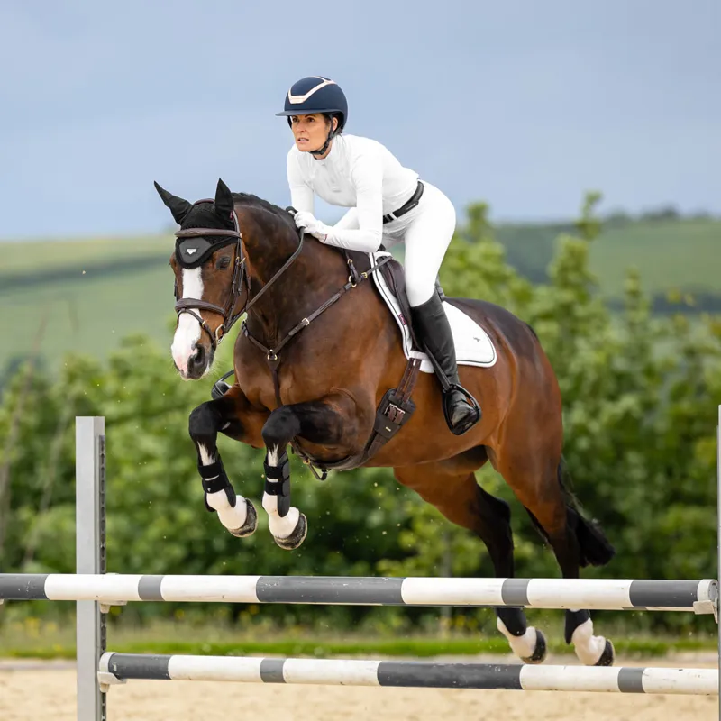 LeMieux Loire Classic Satin Close Contact Square - White-5