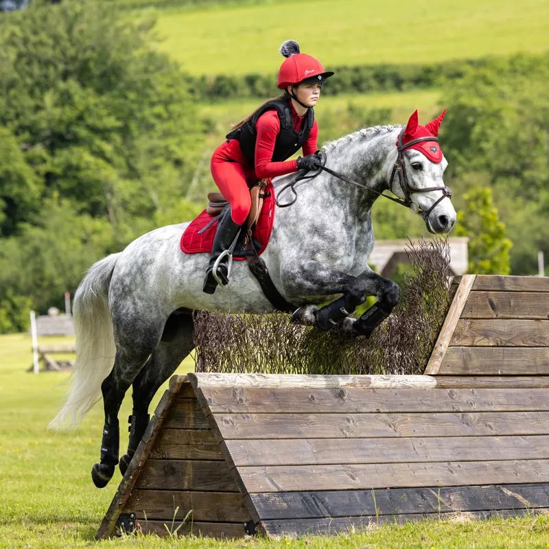 LeMieux Loire Classic Satin GP Square - Chilli-1