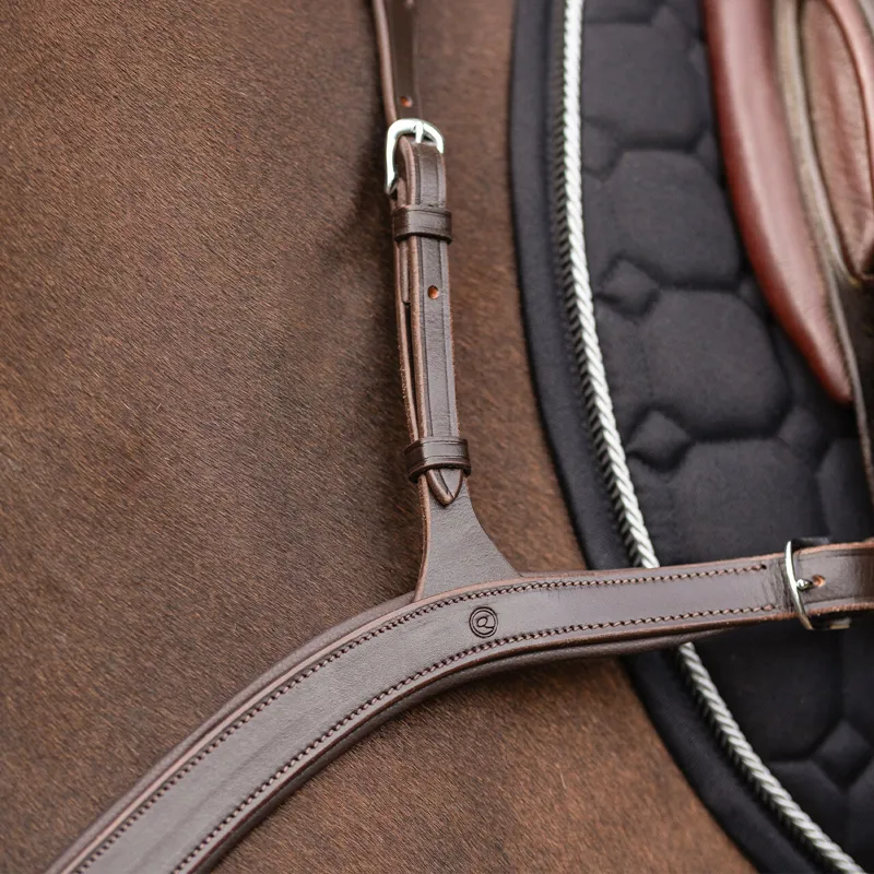 QHP Breastplate with Long Bridge - Brown-1
