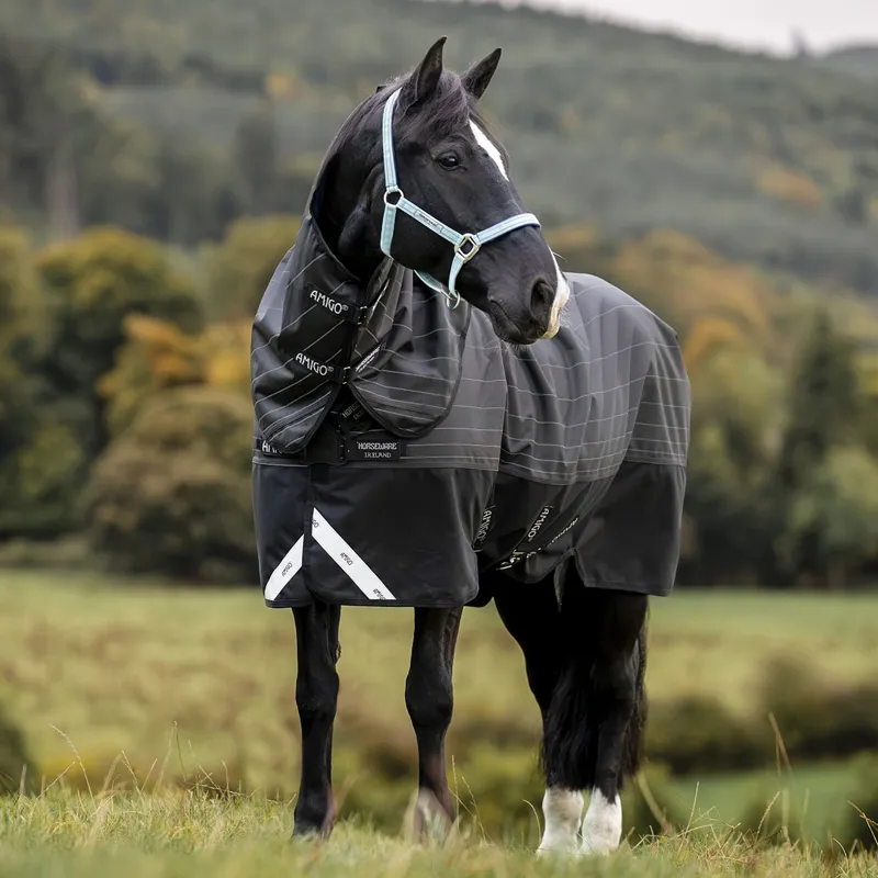 Amigo 1200D FieldSafe Reflectech Plus 50g Turnout Rug - Black