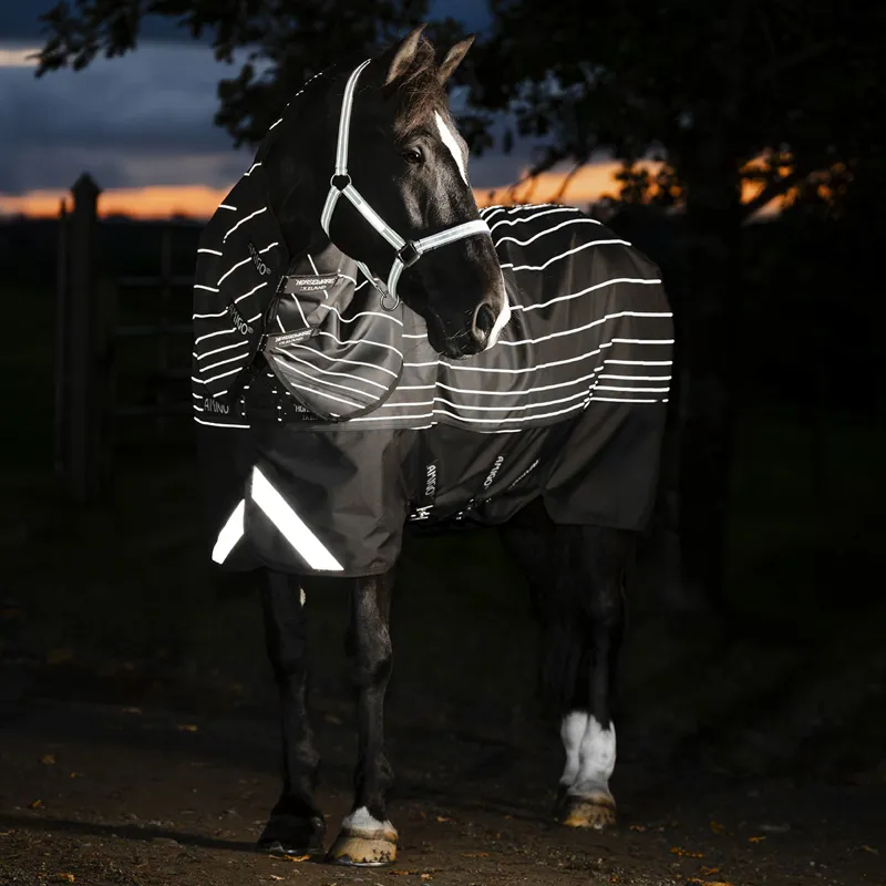 Amigo 1200D FieldSafe Reflectech Plus 50g Turnout Rug - Black-3
