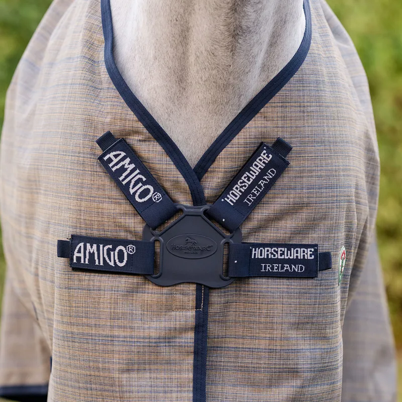 Amigo Revive Plus 900D 50g Detachable Neck Turnout Rug - Seasonal-7