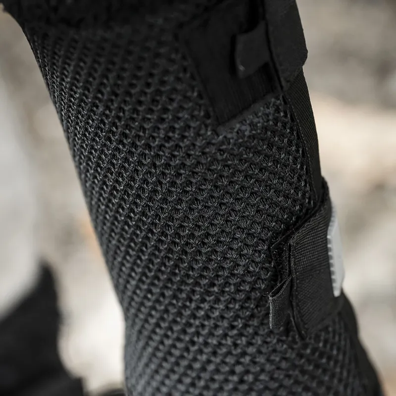 Horseware Show-Ready Wraps - Black/Black/Silver-4