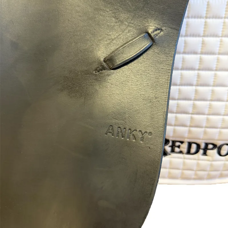 PDS Saddles Anky Dressage Saddle - Black 17.5in-7