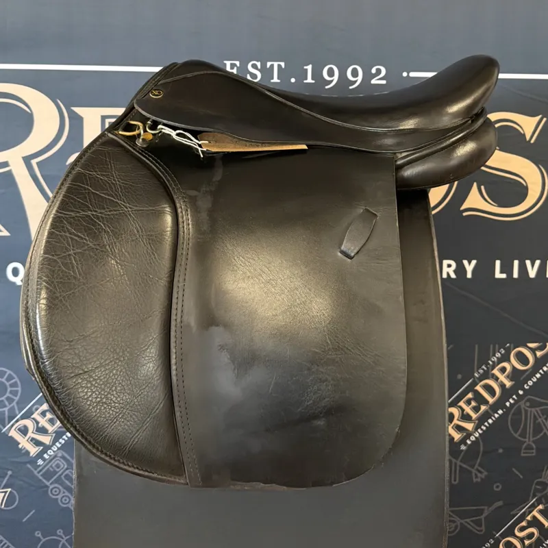 XO General Purpose Saddle - Black 17in XW