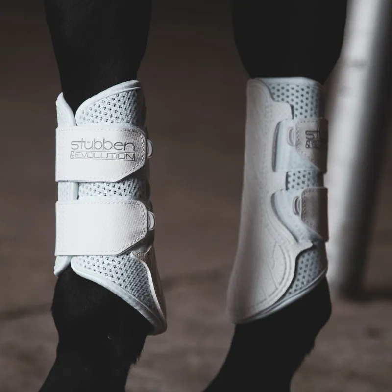 Stubben and Evolution Airflow Brushing Boots - White-5