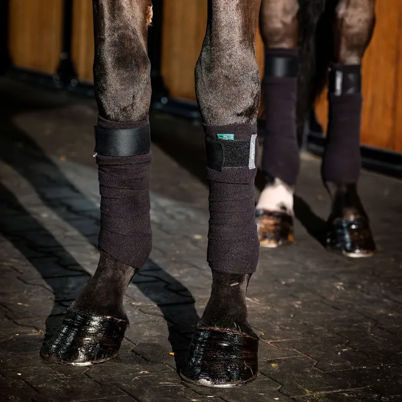 Amigo Fleece Bandages - Black-1