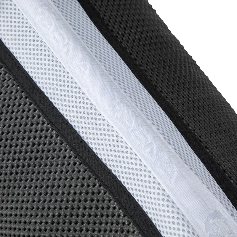 ARMA Soft Grip Jump Saddlecloth - White-8