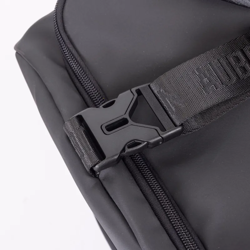 Aubrion React Holdall - Black-8