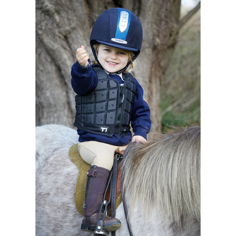 Champion Titanium Ti22 Childrens/Youth Body Protector - Black-2