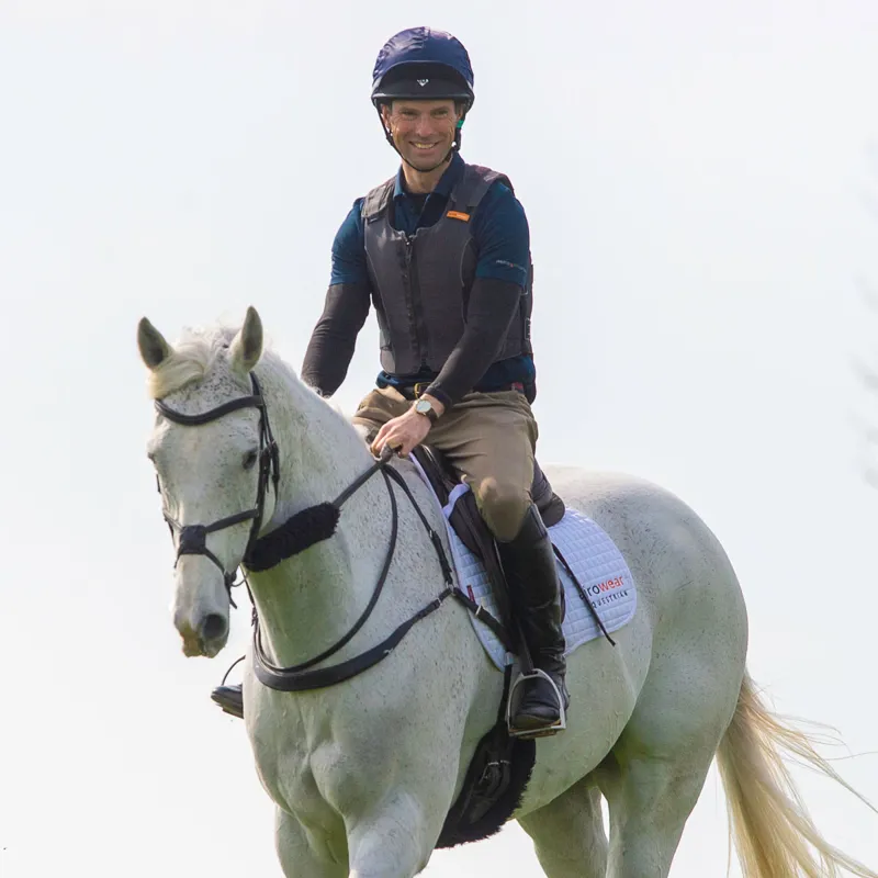 Charles Owen Pro II Plus Skull Riding Hat - Black-4