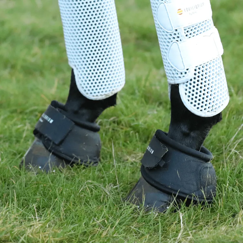 Equilibrium Tri-Zone Overreach Boots - Black-1