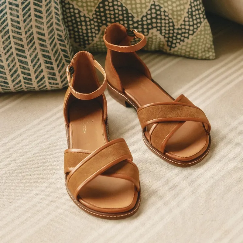 Fairfax and Favor Valencia Womens Suede Sandals - Tan Suede-4