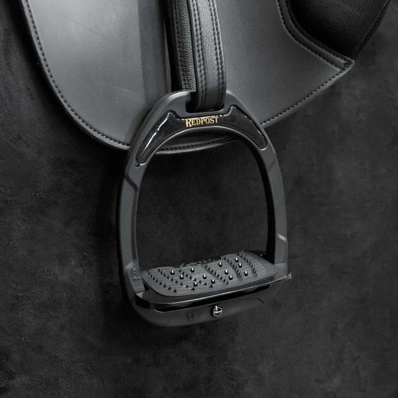 Flex-On Green Composite Stirrup Magnets - Redpost/Black/Gold-1