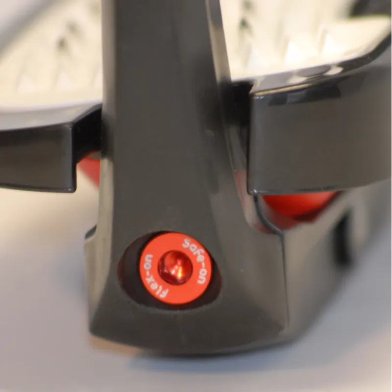 Flex-On Safe-On Ultra Grip Safety Stirrups - Silver Grey/White/Grey-2