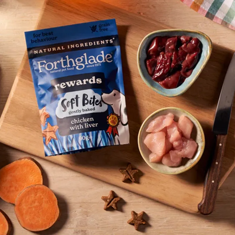 Forthglade Rewards Natural Soft Bite Dog Treats - Chicken with Liver-3