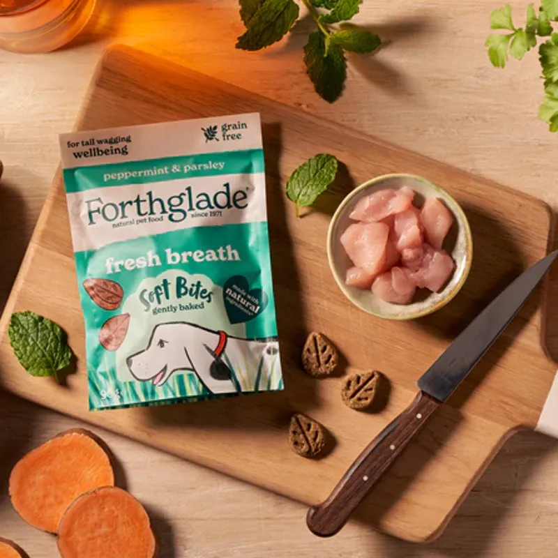 Forthglade Fresh Breath Natural Soft Bite Dog Treats - Peppermint-2